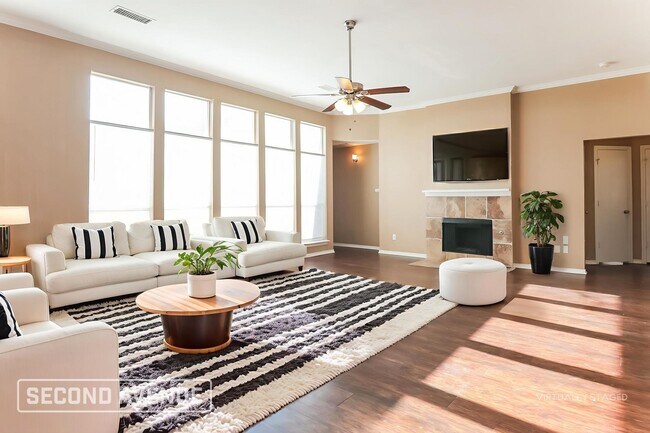 Photo - 616 Elm Falls Pl