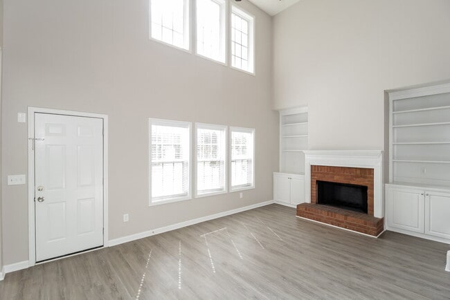 Photo - 5639 Waldens Farm Dr