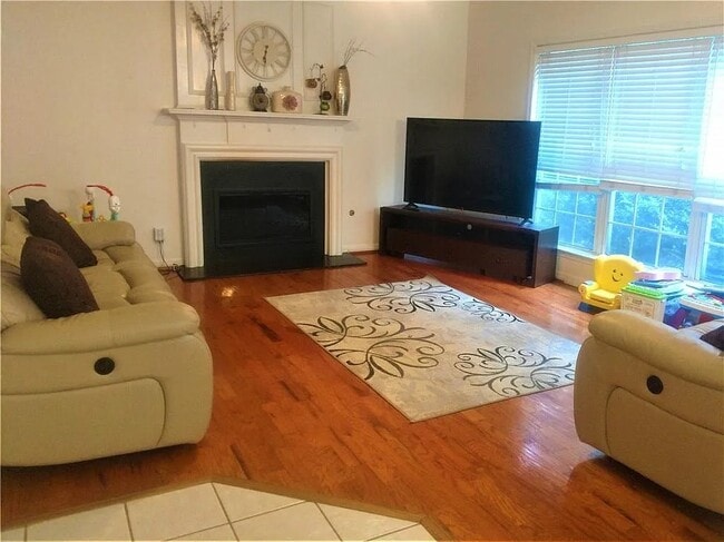 Photo - 7320 Brassfield Dr