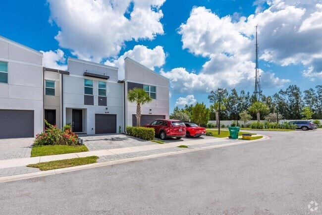 Building Photo - 1645 Lindley St Rental