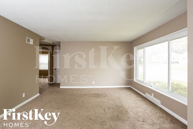 Photo - 1290 Washington St