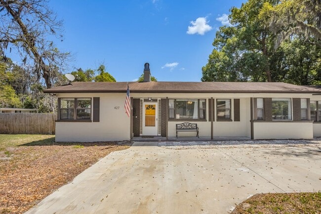 Photo - 427 Holly Ave