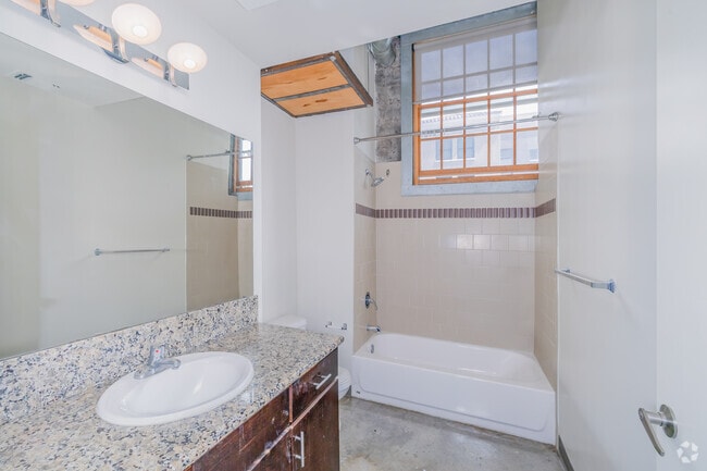 Studio - 525SF - Bathroom - Lofts at Globe Mills