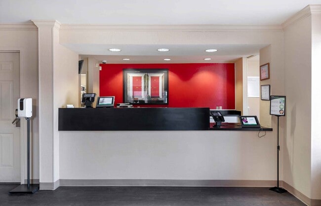 Furnished Studio-Dallas - Farmers Branch