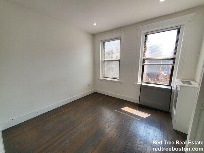 Photo - 36 Peterborough St Unit 25