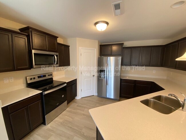 Photo - 3907 Copperfield Ct