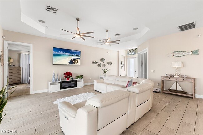 Photo - 302 NW 32nd Pl