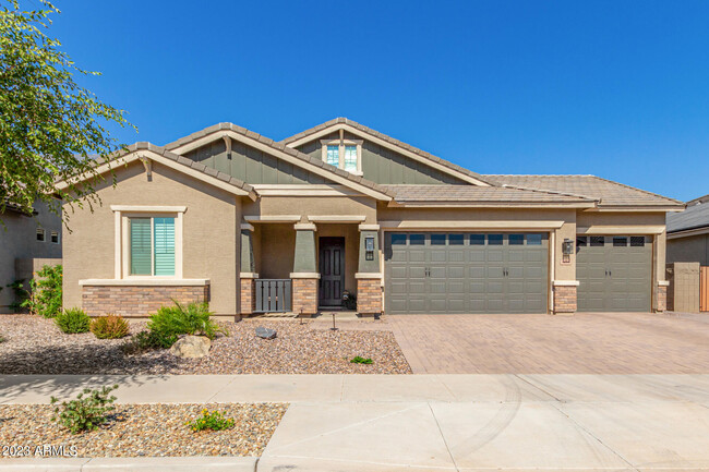 Photo - 16088 W Saguaro Park Ln Casa