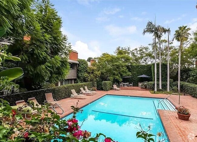 Building Photo - 11767 W Sunset Blvd Unit P7 Rental