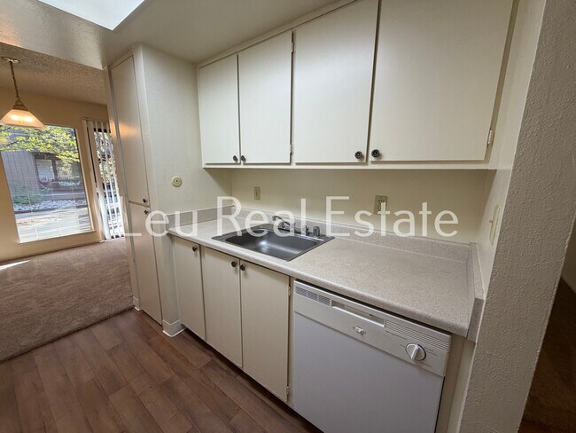 Photo - 1027 Fulton Ave Unidad 151