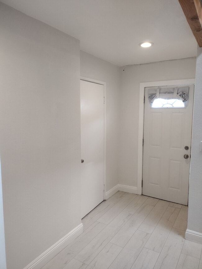 Photo - 7450 Girard Ave Apartment Unit 2