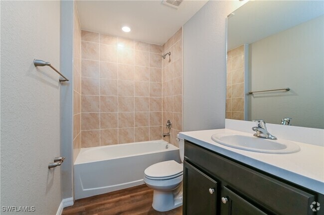 Building Photo - 719 SW 13th Terrace Rental
