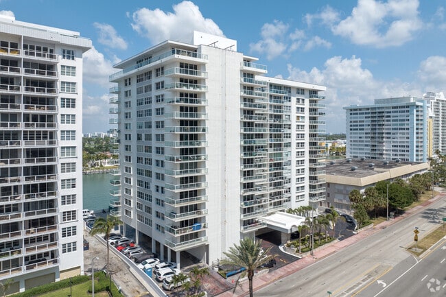 Royal Embassy - Royal Embassy