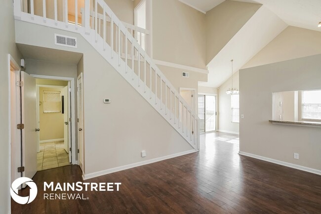 Photo - 1400 Apache Ln