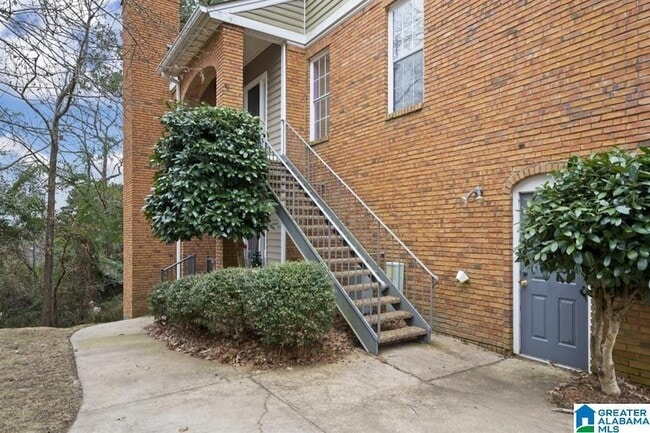 1965 Waterford Pl