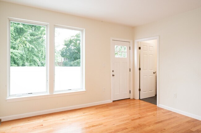 Photo - 171 Everett St Unit 2