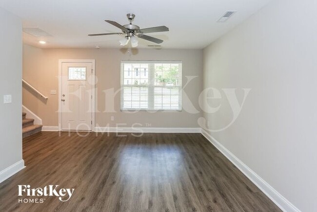 Photo - 2071 Samantha Dr