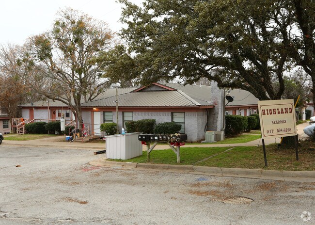 Oakridge Apartments - Oakridge Apartments