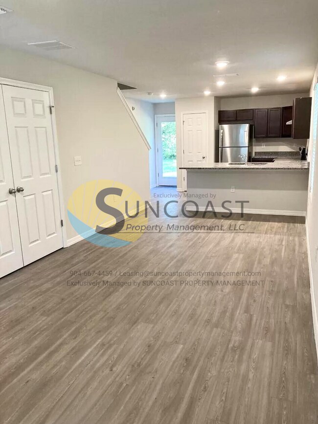 Photo - Special Alert! HALF OFF RENT!