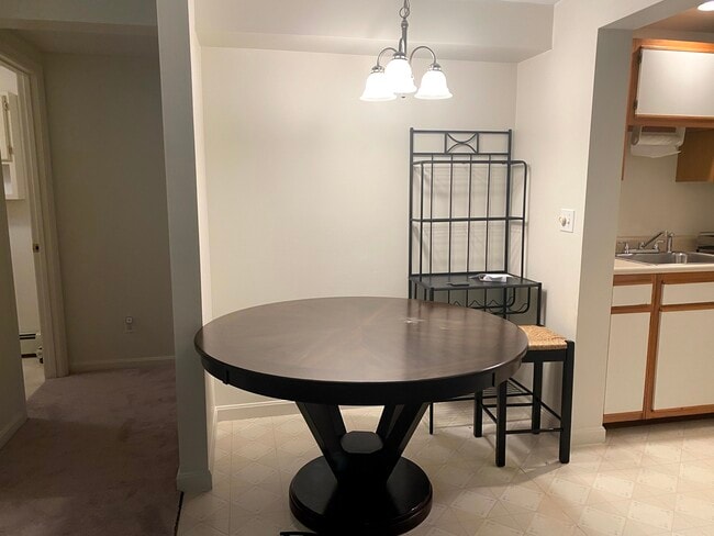 Photo - 142 Blackberry Cir Unidad ADU - Heat, Hot water and Electric included