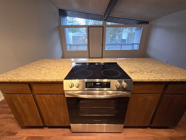 Building Photo - 17617 Linden Ave N Unit 17617