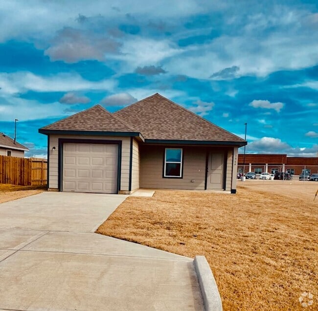 Building Photo - Beautiful Brand New 3 bedroom 2 bath lease... Rental