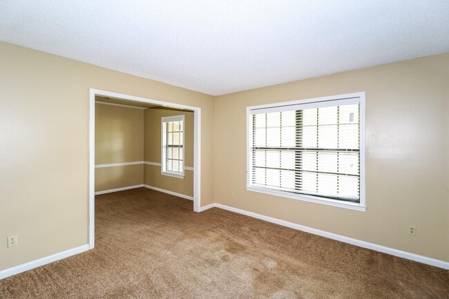 Photo - 3048 Ingleside Dr