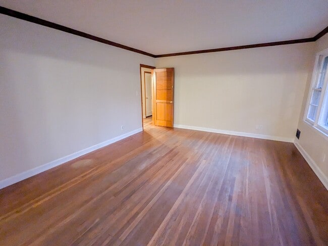 Photo - 2019 Bramblewood Dr NE