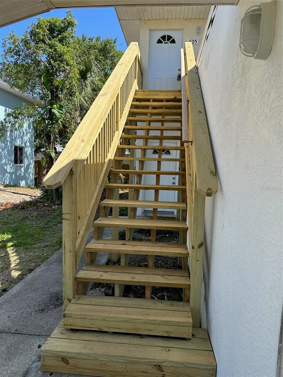 Photo - 605 2nd Ave E