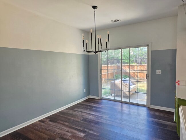 Photo - Rare 3 bed 2.5 bath Townhome located in Kennesaw