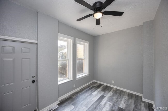 Photo - 1023 15th St