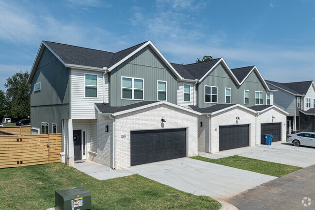 Birdmaster Drive Residences