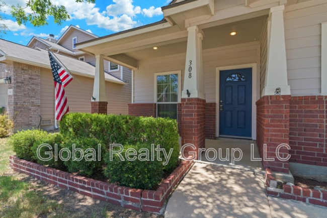 Photo - 308 Rustic Tr