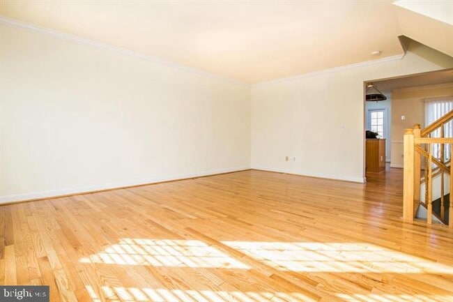 Building Photo - 3722 Farmland Dr