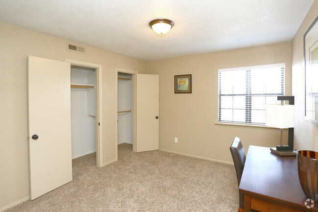 2BR, 1BA - 912SF - First Bedroom