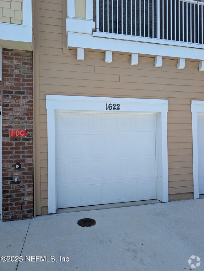 Building Photo - 1622 Golden Lake Loop Rental
