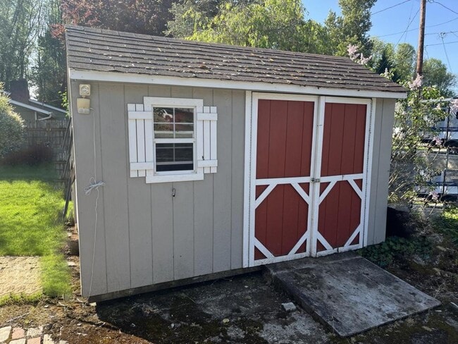 Photo - 1395 NW Twins Ln