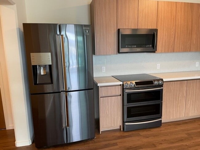 Photo - Penthouse 1-bedroom with 2-Parking!