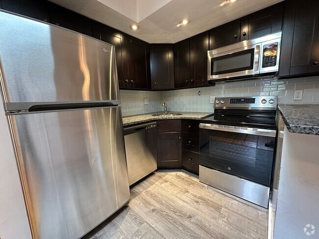 Building Photo - 26 E Springfield St Unit 4 Rental