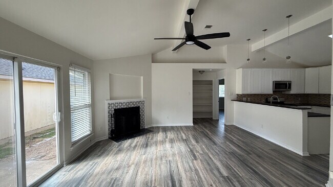 Photo - Updated 4-Bedroom 2 Bathroom Austin Home with Beautiful Backyard