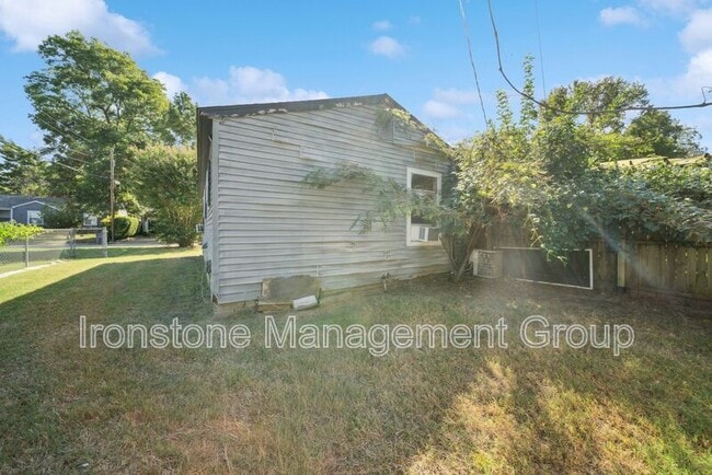 Photo - 4218 S Rockford Ave