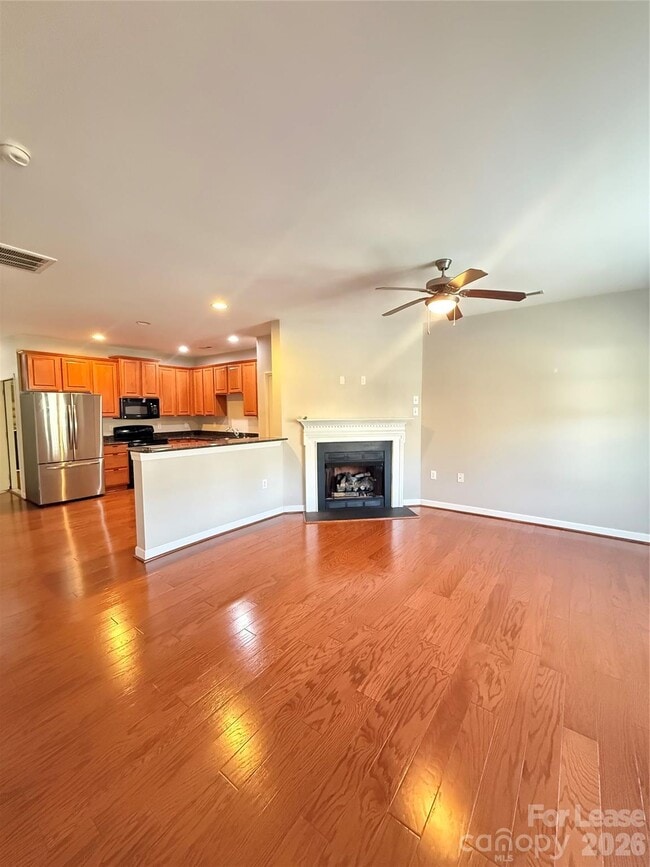 Photo - 5675 Stafford Rd