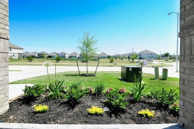 Photo - 24930 Adami Veduta Ct