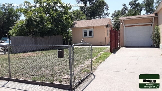 Building Photo - 2415-2417 Evans Ave Rental