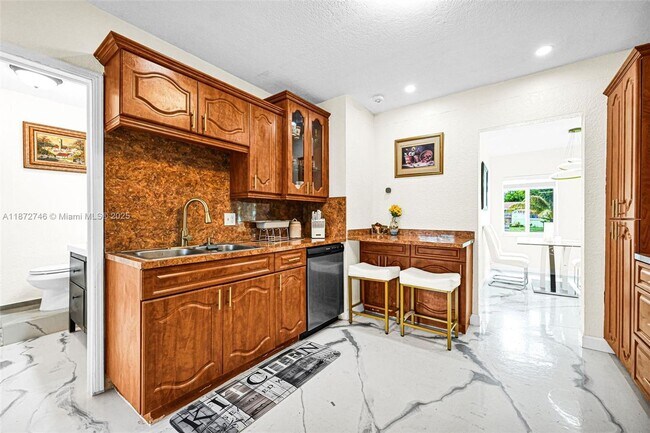 Photo - 6840 SW 26th Ct