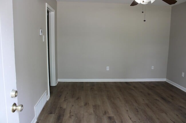 Photo - 5116 Chantilly Dr