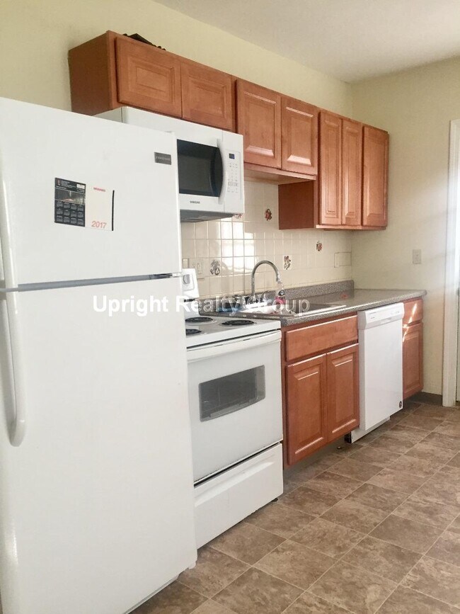 Photo - 16 Tappan Ave Unit 1