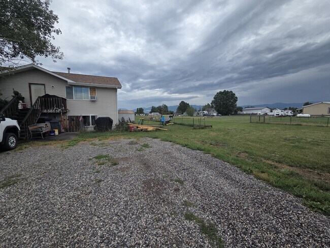 Photo - 16479 Frontage Rd