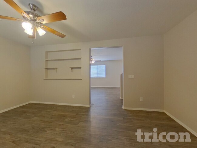 Photo - 2098 E Haflinger Way