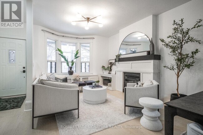Photo - 216 Parkmount Rd